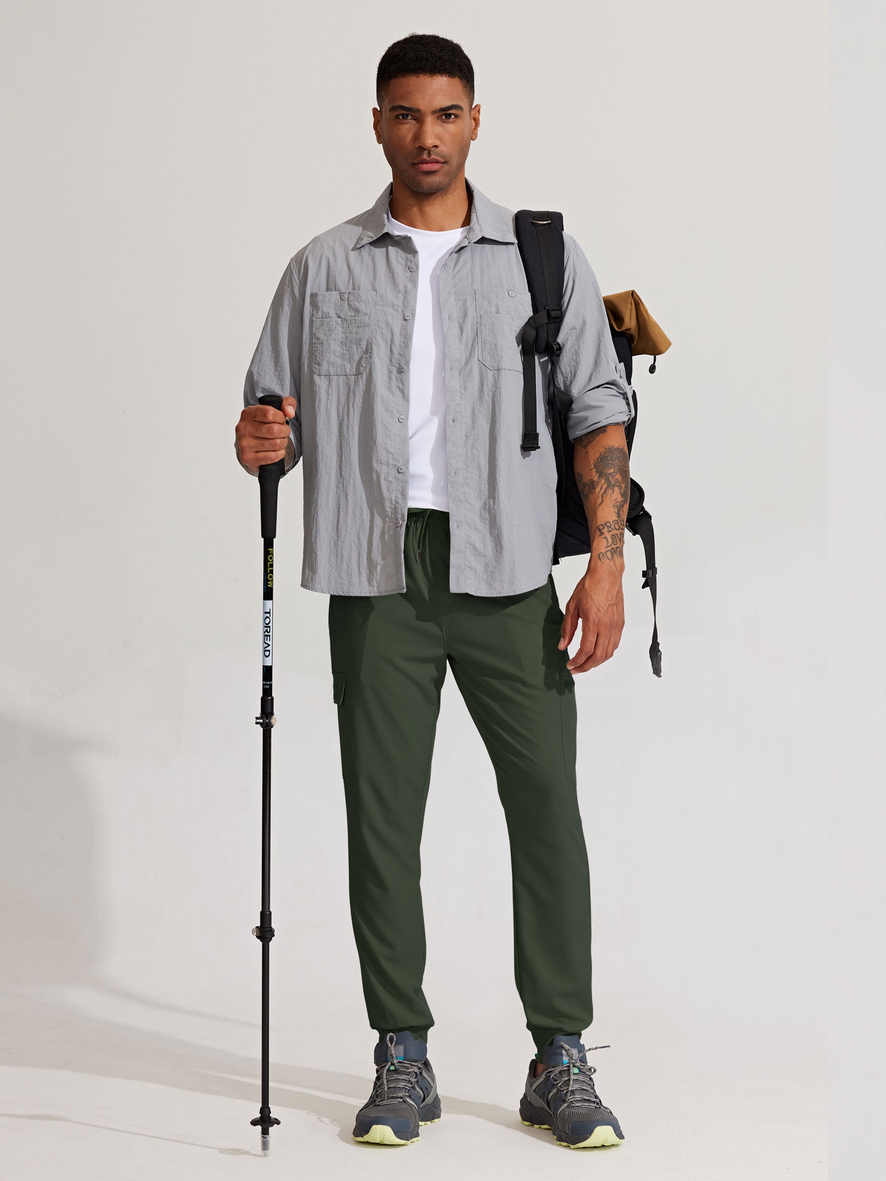 Men's Lightweight Cargo Hiking Running Joggers_Green_model3