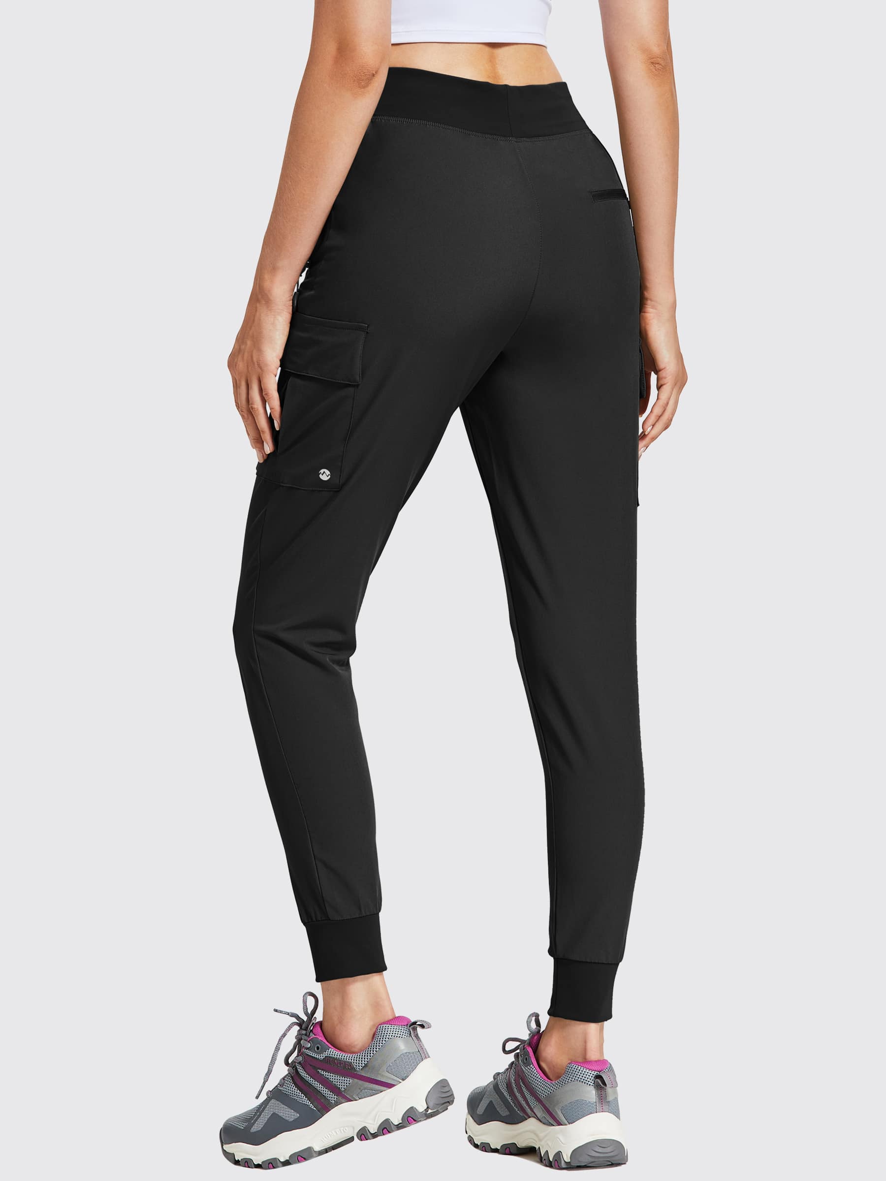 Women's Outdoor Trek Cargo Joggers_Black_model2