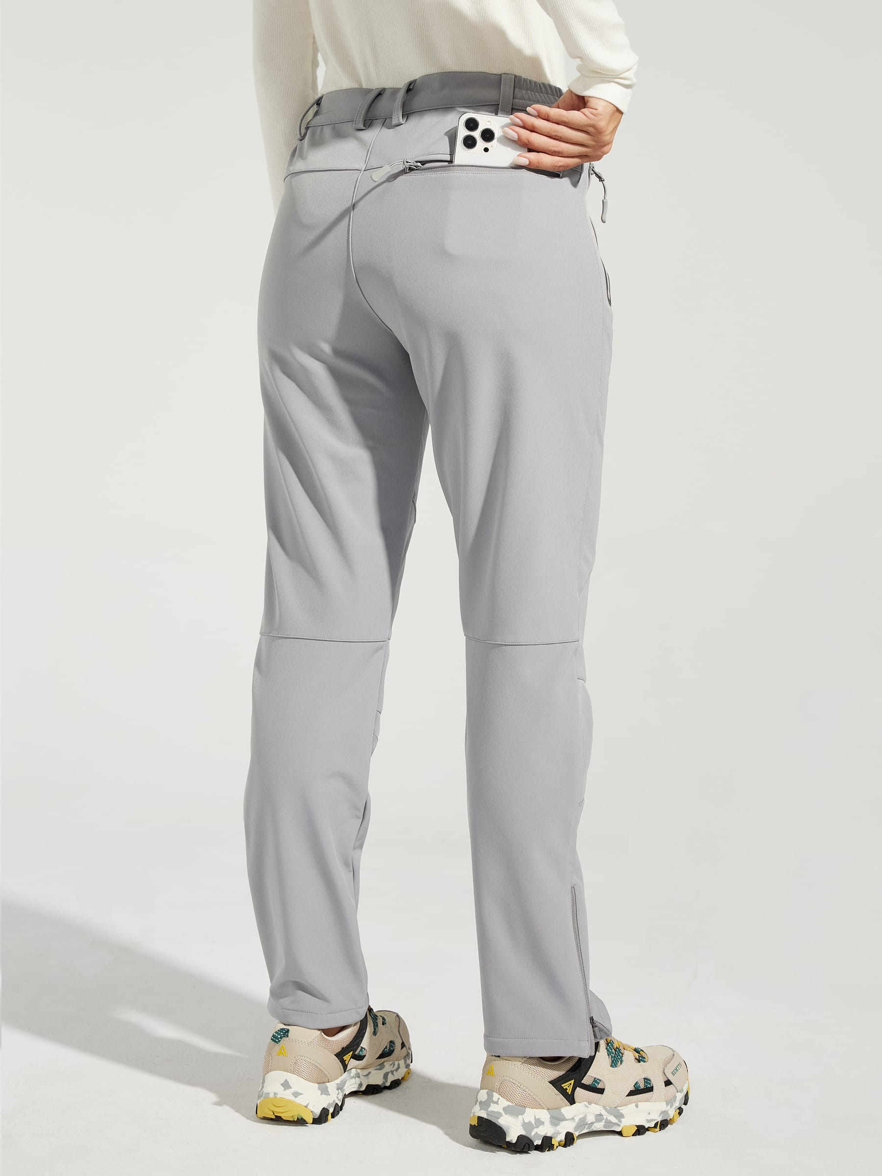 Women's Fleece Lined Snow Cargo Pants_Gray_model3