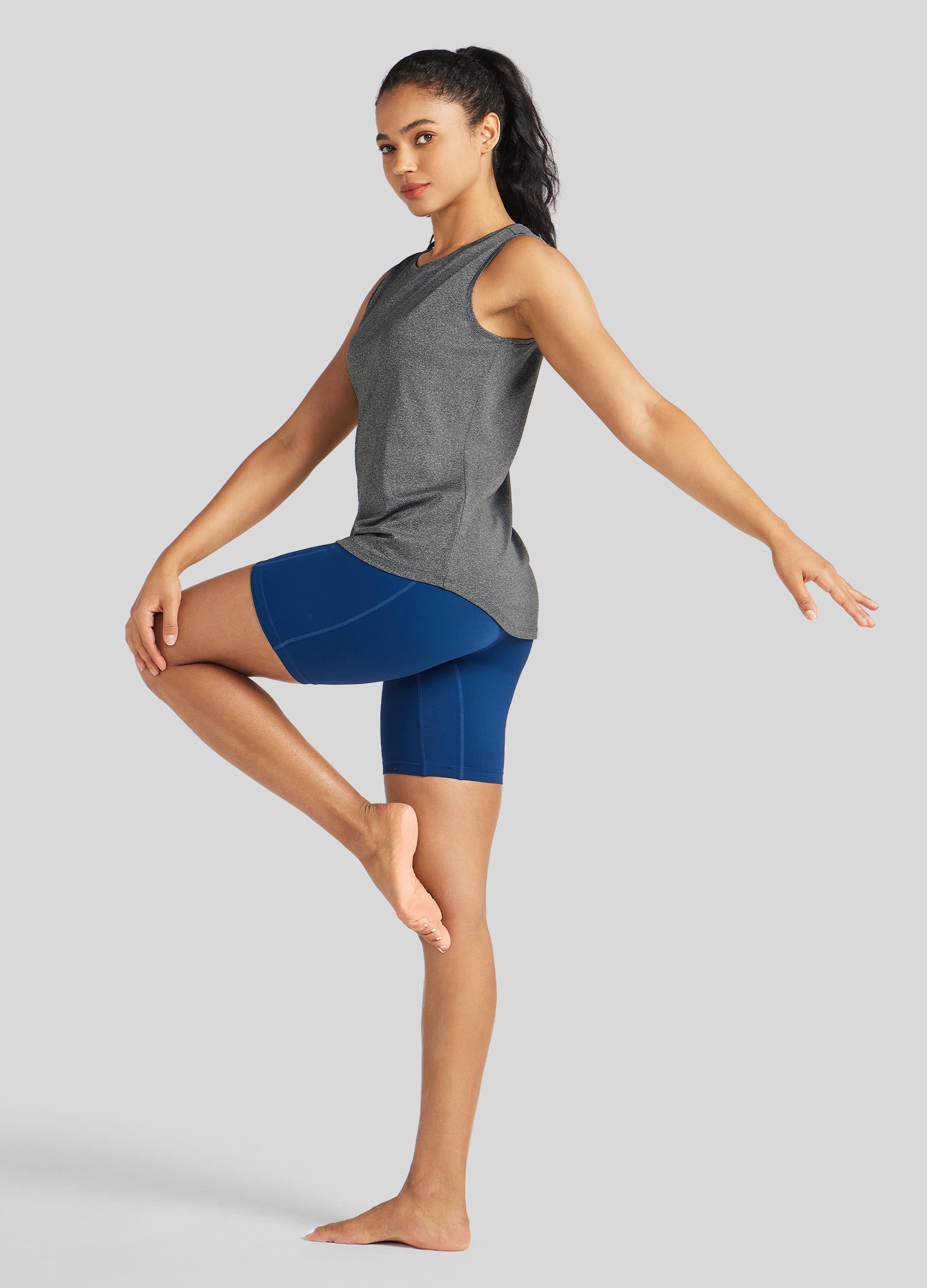 Womens Workout Tank Top gray