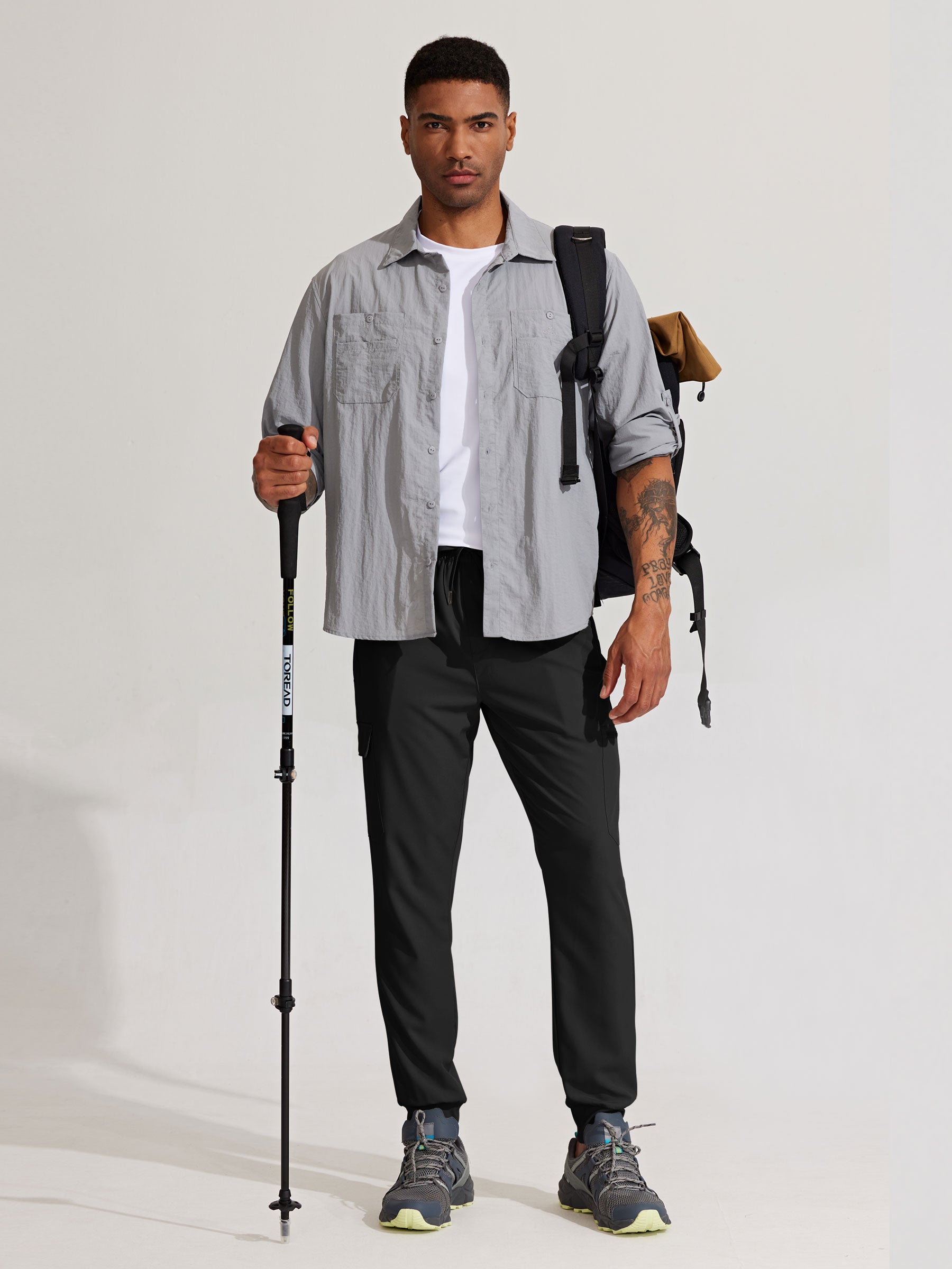 Men's Lightweight Cargo Hiking Running Joggers_Black_model3