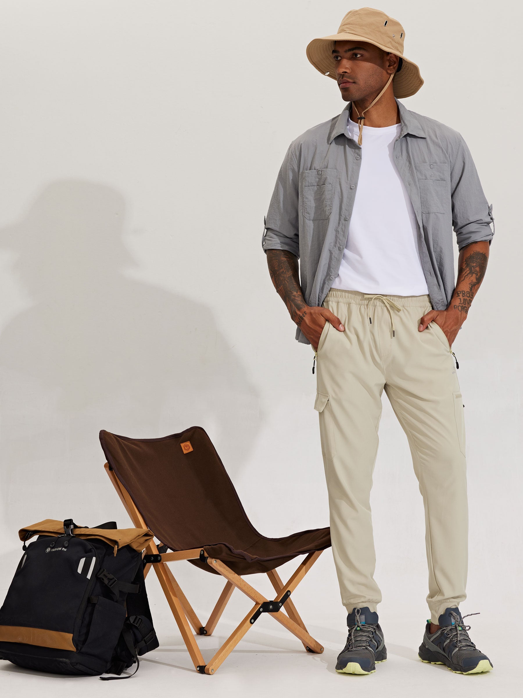 Men's Lightweight Cargo Hiking Running Joggers_Khaki_model4