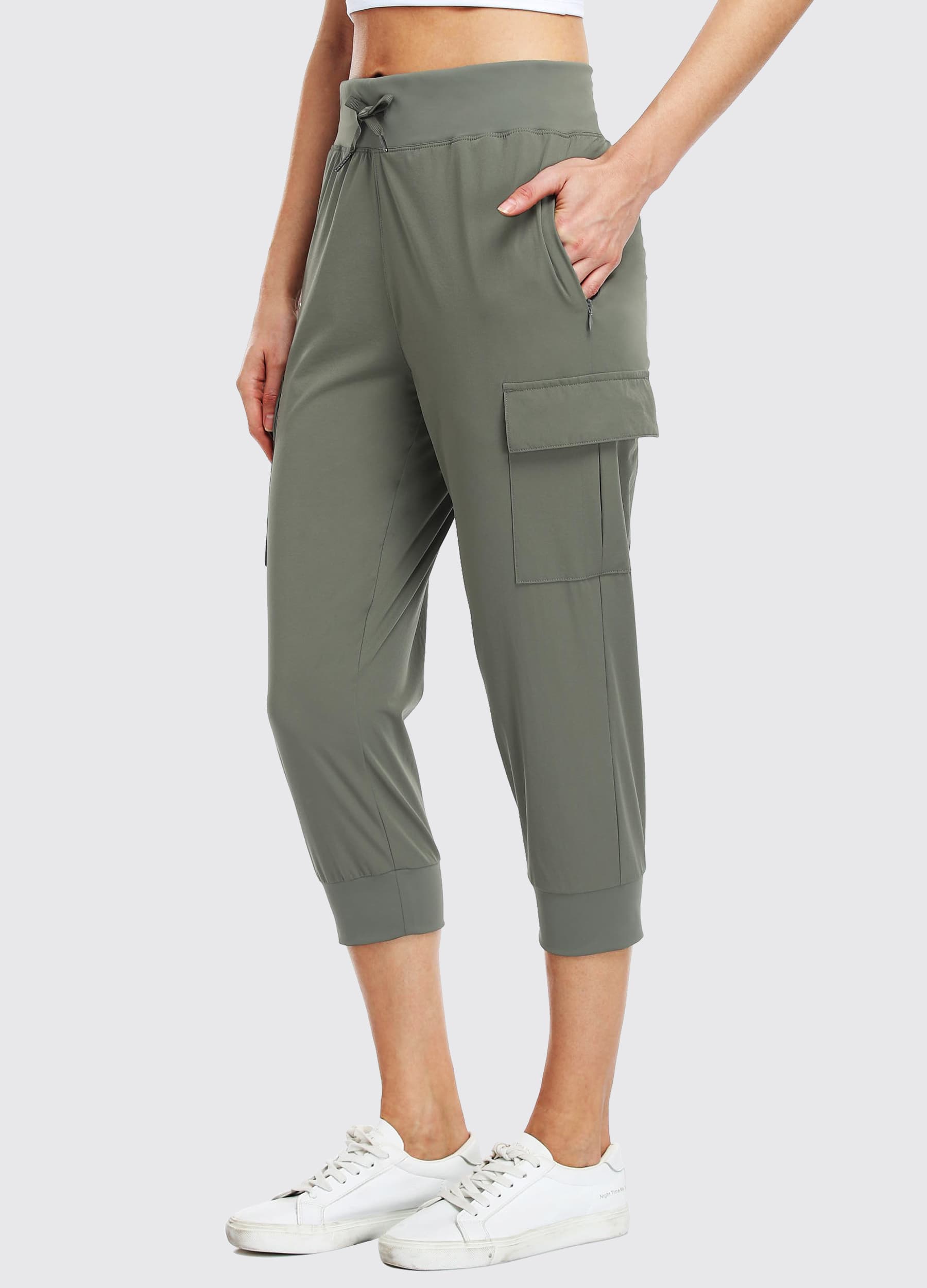 Women's Cargo Hiking Capris Pants_Green1