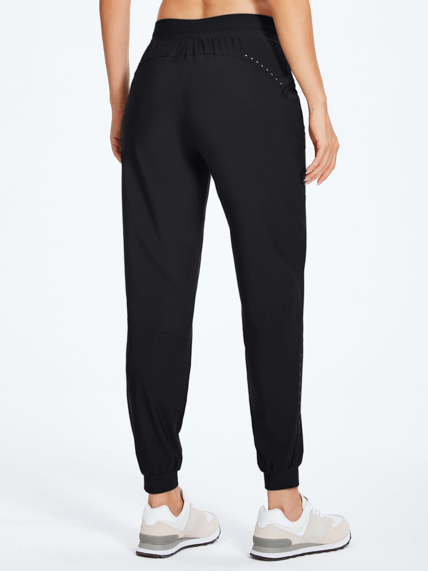 Women's Running Joggers Black_model3