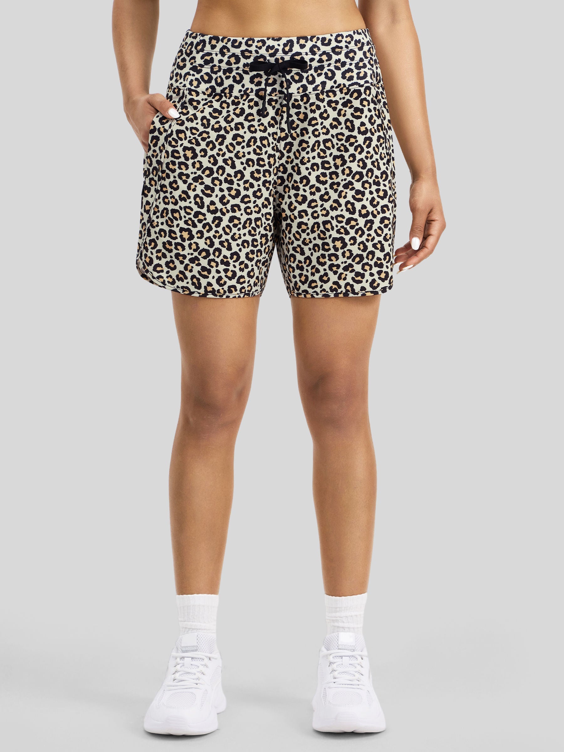 Willit Womens Active 5 Inch Shorts in leopard2